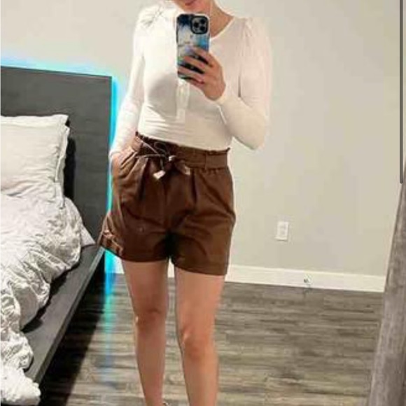 NWT Faux Leather Belted Shorts - Picture 8 of 8